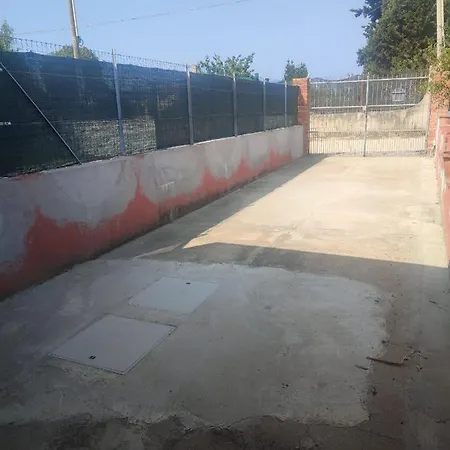 Bilocale Con Giardino Vicino Al Mare