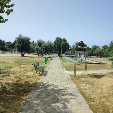 Pensión Bilocale Con Giardino Vicino Al Mare *
